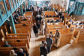 Syyskuun alussa seurakunta kokoontui messuun, jossa uusi kirkkoherra Ari Paavilainen piti tulosaarnansa.