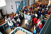 Tyrvään Pyhän Olavin kirkon ovet avautuivat talven jälkeen 1. toukokuuta. Kuva Jaakko Pirttikoski.